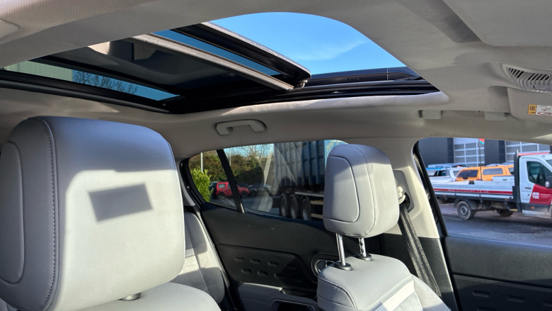 Citroen C5 Aircross 1.2 Hybrid 136 E-series 5dr e-DCS6 Petrol Hatchback